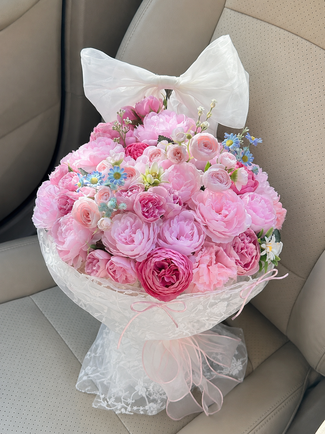 Pink Rose Garden Grande Bouquet, high-angle car view; AI design illustration