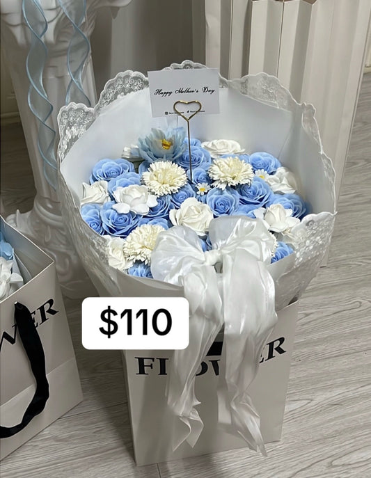 Blue Ivory Rose Lace Bouquet – design reference photo