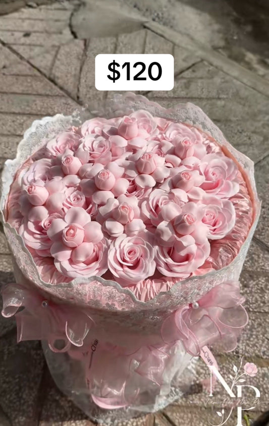 Blush Rose Blossom Lace Bouquet – design reference photo