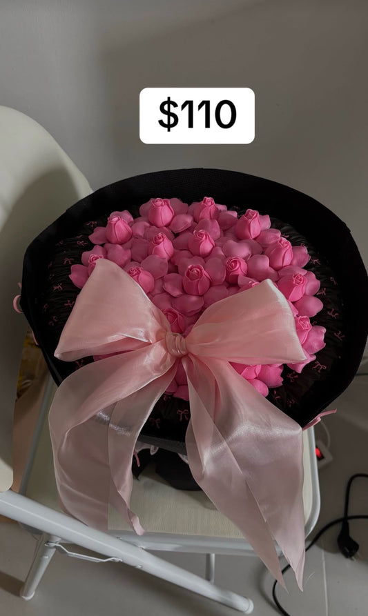 Hot Pink Rosebud Midnight Bow Bouquet – design reference photo