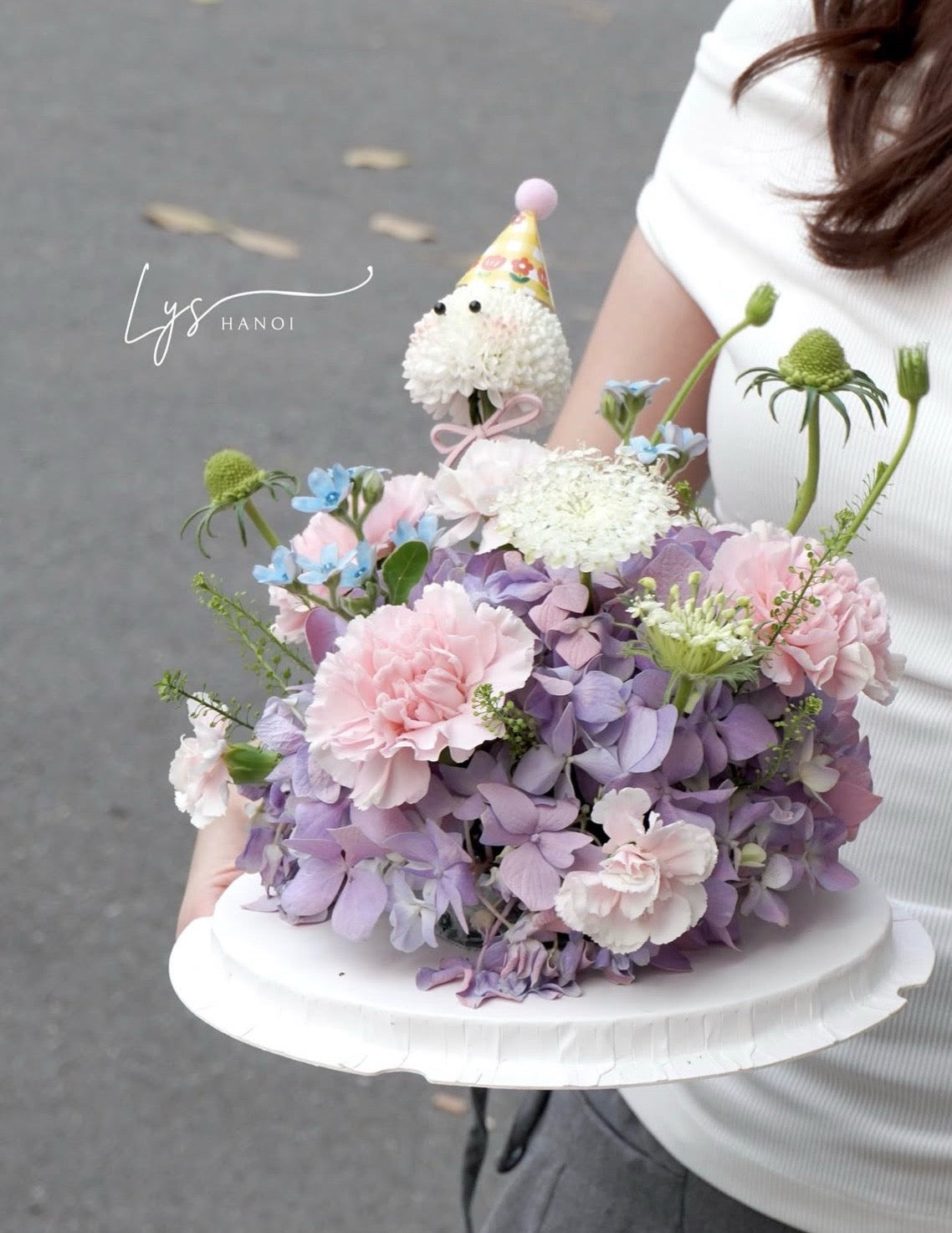 Lilac Cloud Party Flower Cake – design reference photo