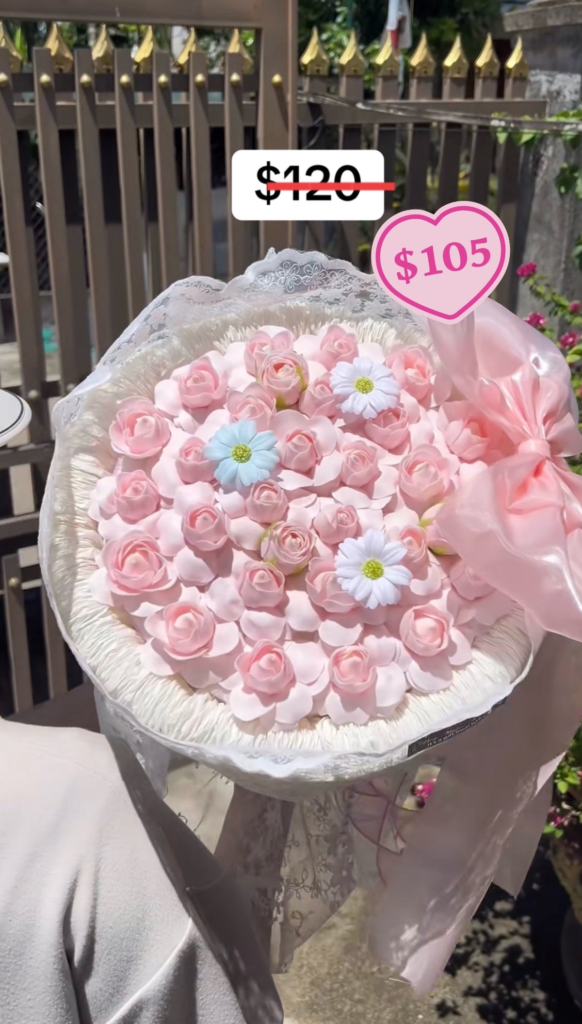 Pink Rose Daisy Grand Lace Bouquet – design reference photo