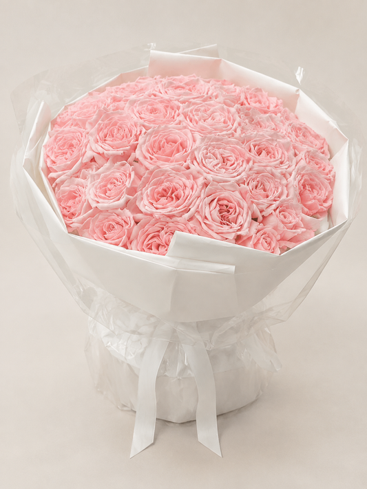 Pink Rose Ivory Classic Bouquet – front product view