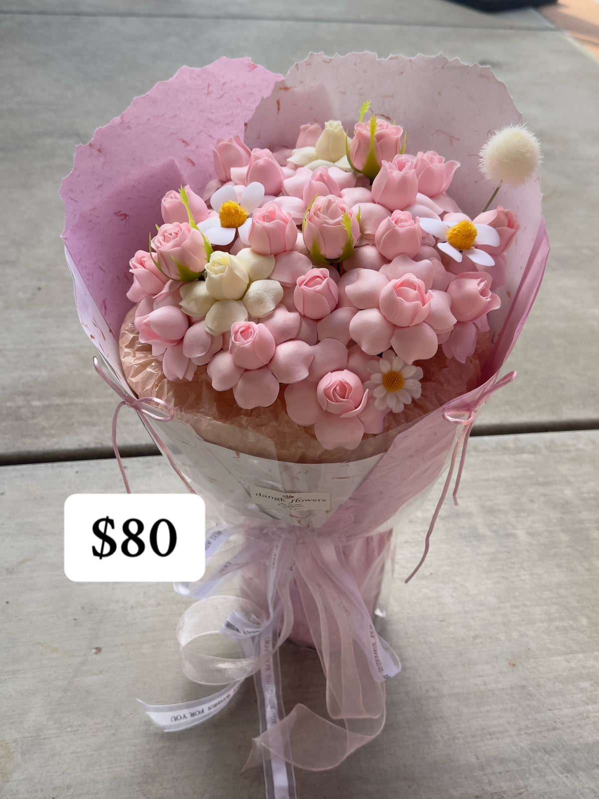 Pink Tulip Daisy Lace Bouquet – design reference photo
